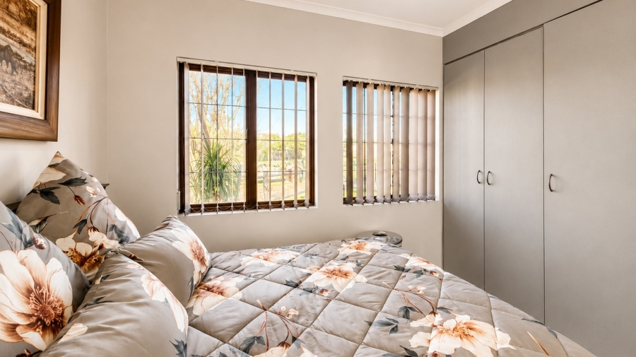 2 Bedroom Property for Sale in The Coves North West